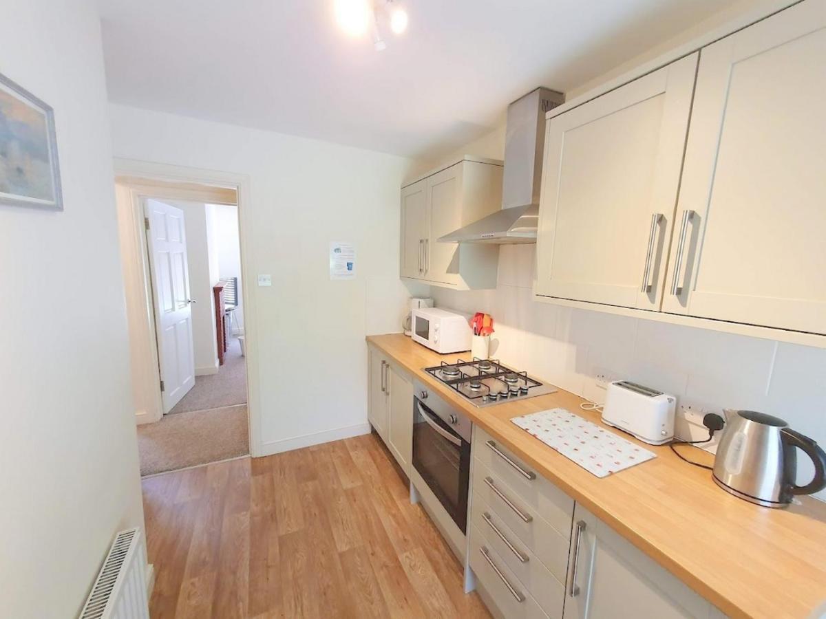 Bassett Flat With 2 Bedrooms And Superfast Wi-Fi 시팅본 외부 사진