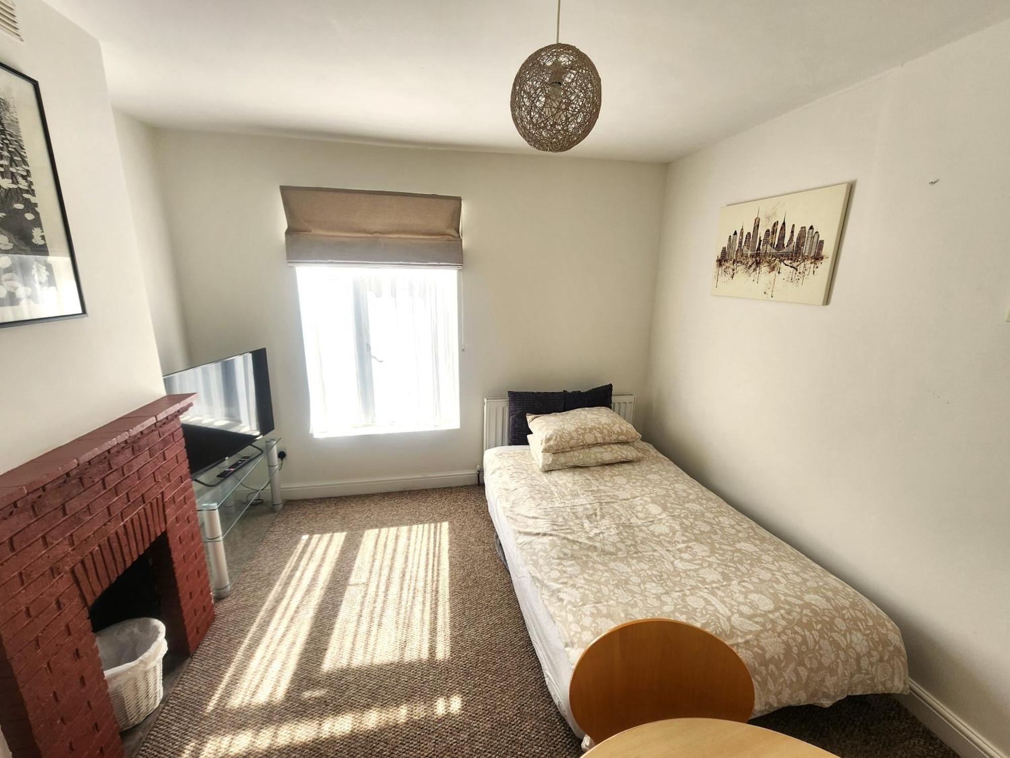 Bassett Flat With 2 Bedrooms And Superfast Wi-Fi 시팅본 외부 사진